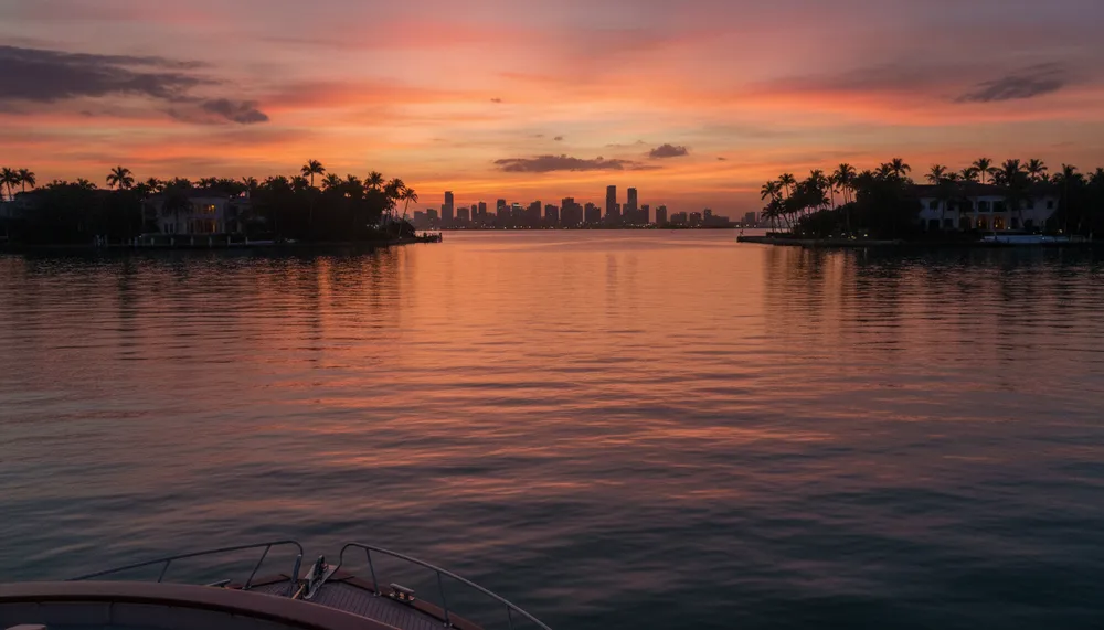 Passeio de barco pelas casas dos famosos em Miami: Vale a pena o Millionaire's Row?